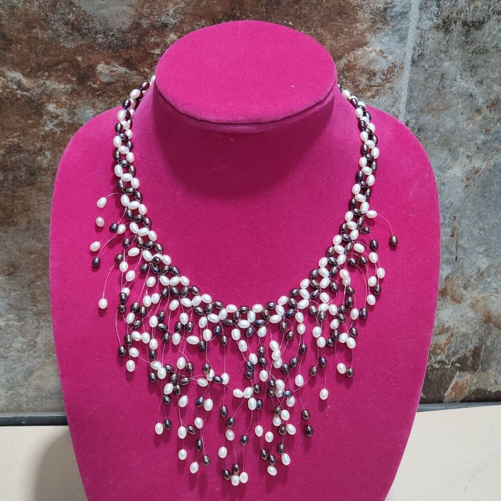 Pearl Cascade Bib Style Necklace White Gray Colors